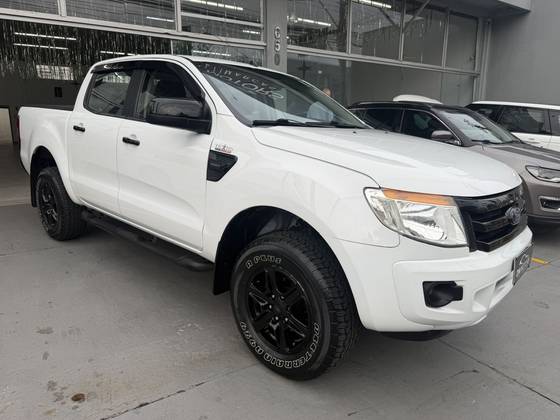 FORD RANGER 2.5 XLT 4X2 CD 16V FLEX 4P MANUAL FORD RANGER 2.5 XLT 4X2 CD 16V FLEX 4P MANUAL